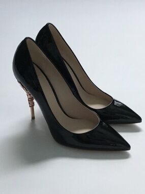 RALPH & RUSSO BLACK PATENT LEATHER EDEN PUMP SHOES